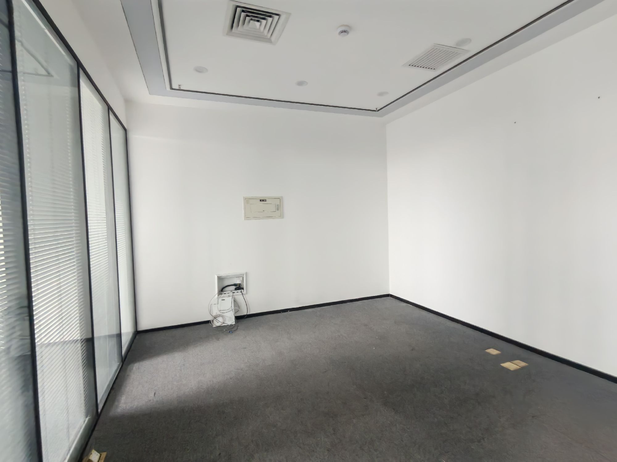 东港鑫座 