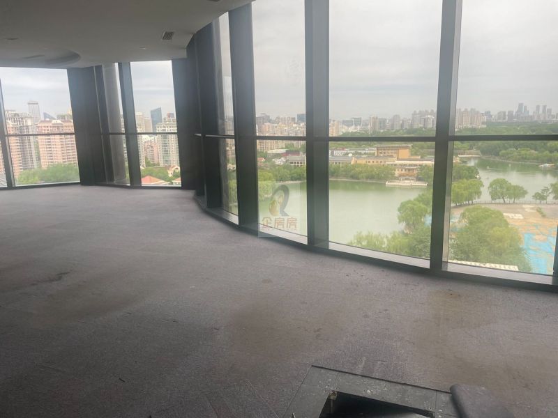 骏豪中央公园广场