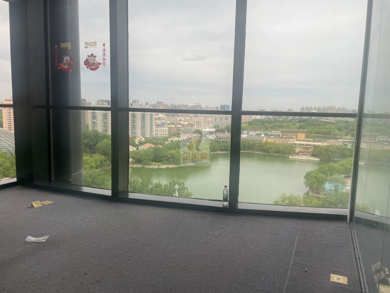 骏豪中央公园广场