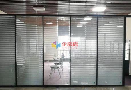 旭辉&middot;空港中心 