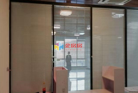 旭辉&middot;空港中心 