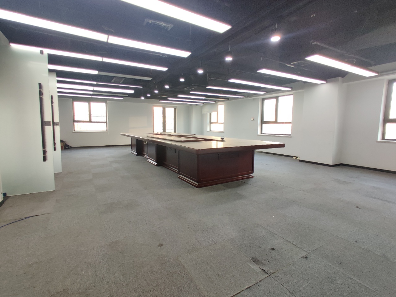 北京东方宫霄大厦（宫宵国际大厦）