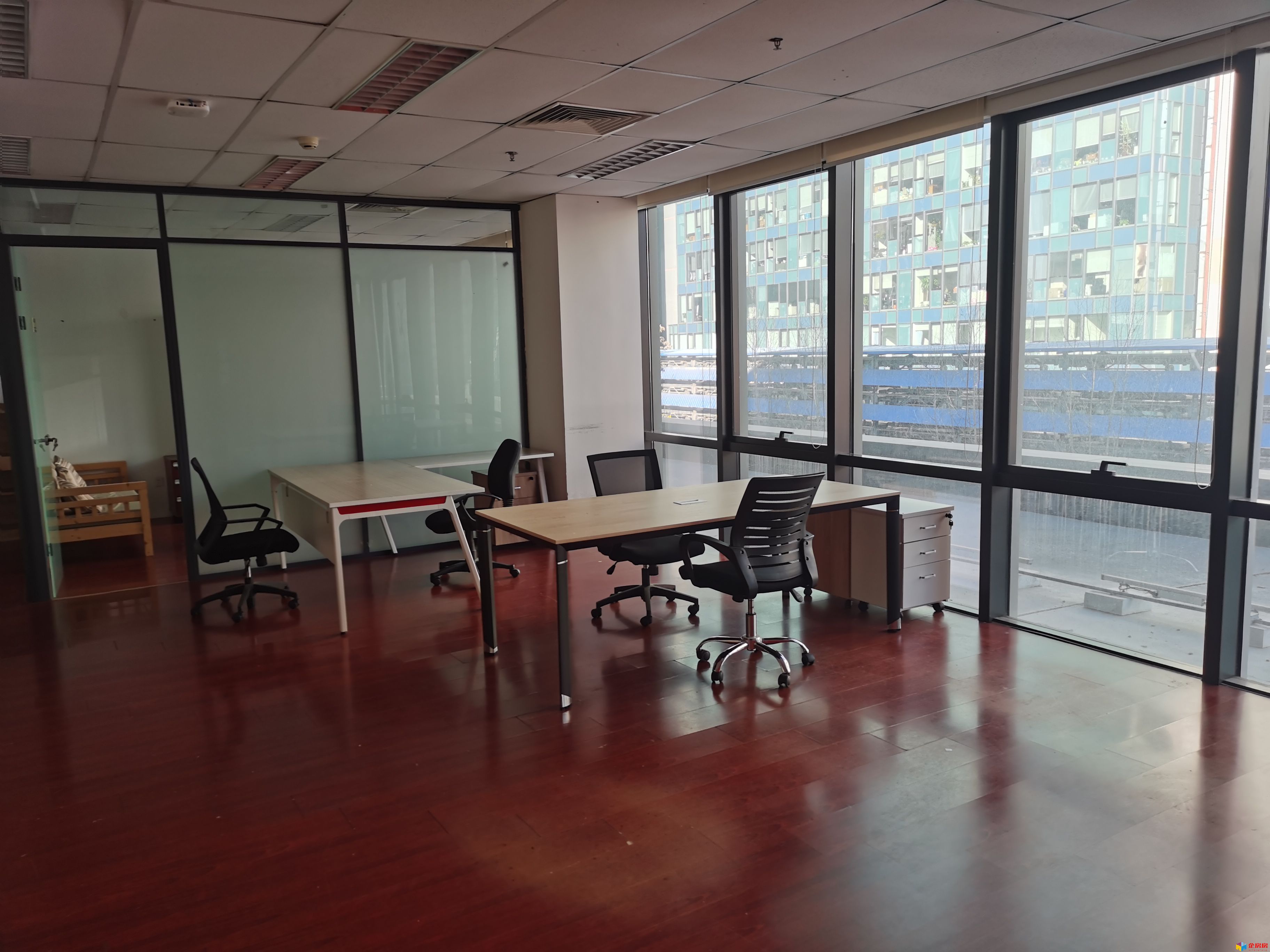 中国人民美术出版大厦 