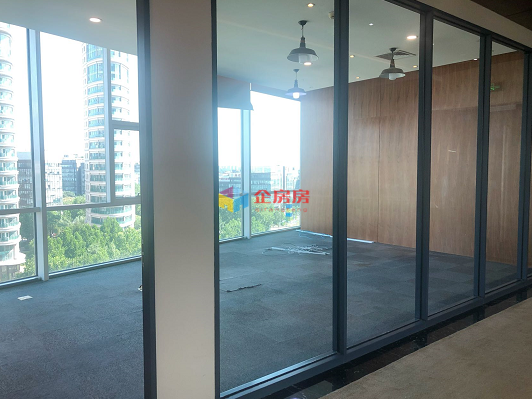 总部基地之总部广场