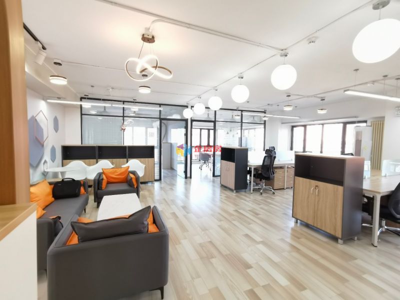 凯旋中心（凯旋城）