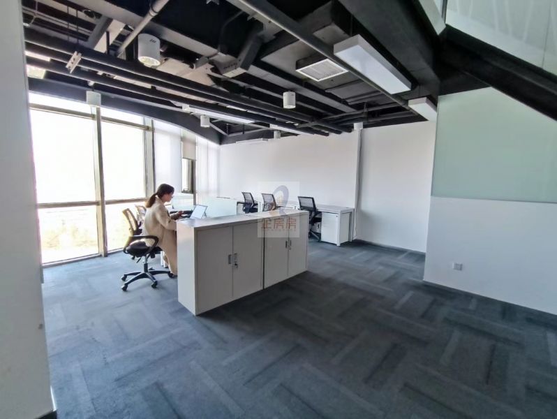 星泰中心（原将台新港大厦）