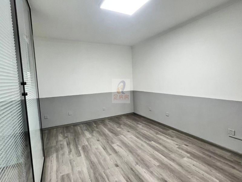 优士阁商务MALL，优士阁大厦