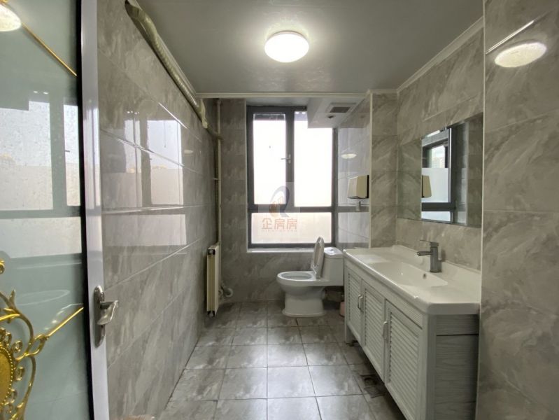 优士阁商务MALL，优士阁大厦