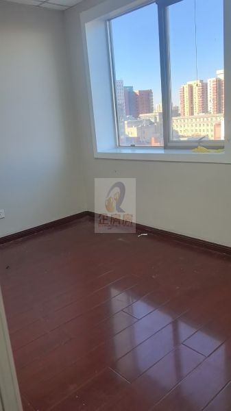 万通金融中心（原万通新世界中心）