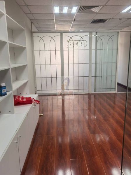 万通金融中心（原万通新世界中心）