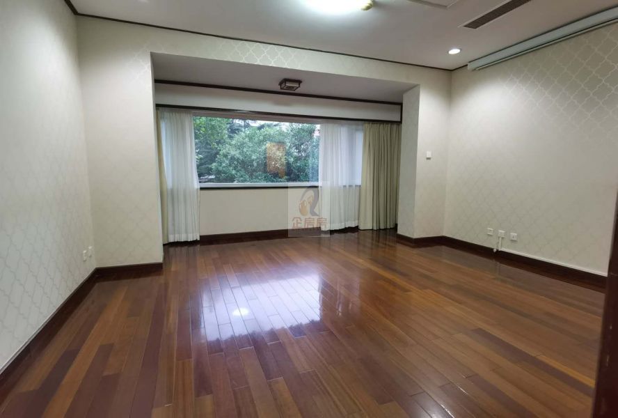 东湖别墅写字楼