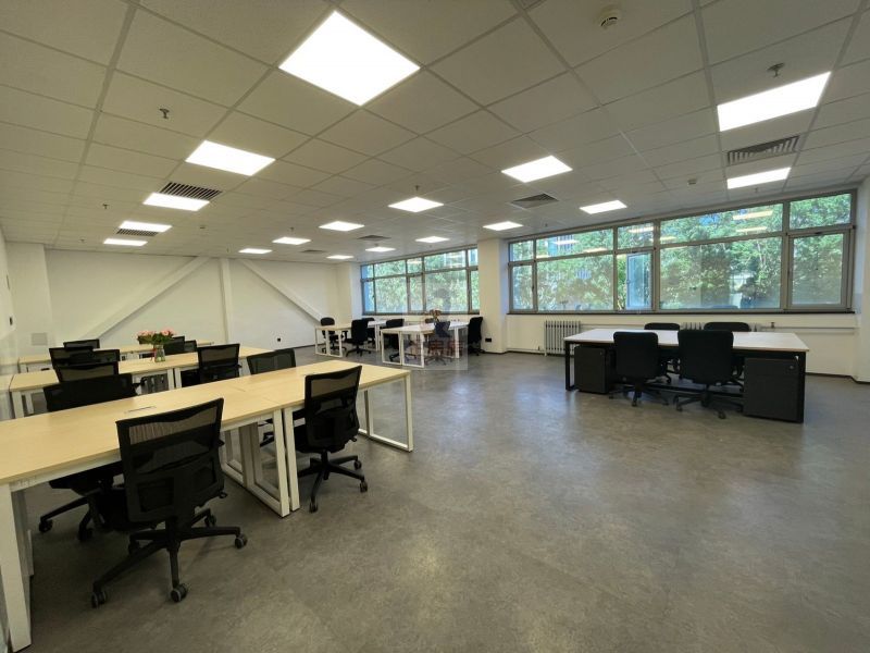 骏一孵化器朱辛庄分部