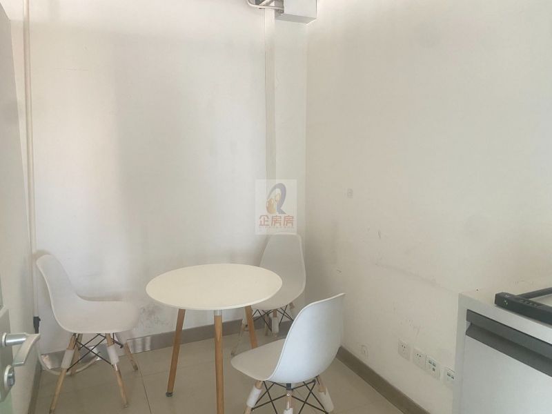 远洋国际中心CD座