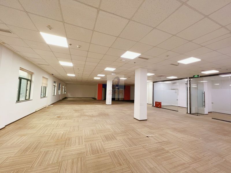 金龙大厦（金龙建国温泉酒店）