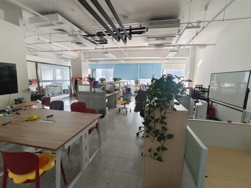 鸿运大厦（新华联丽港1号楼）