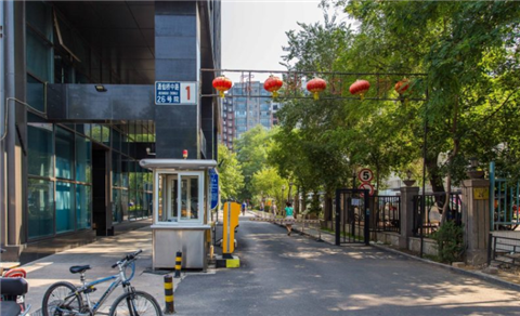 鸿运大厦（新华联丽港1号楼）