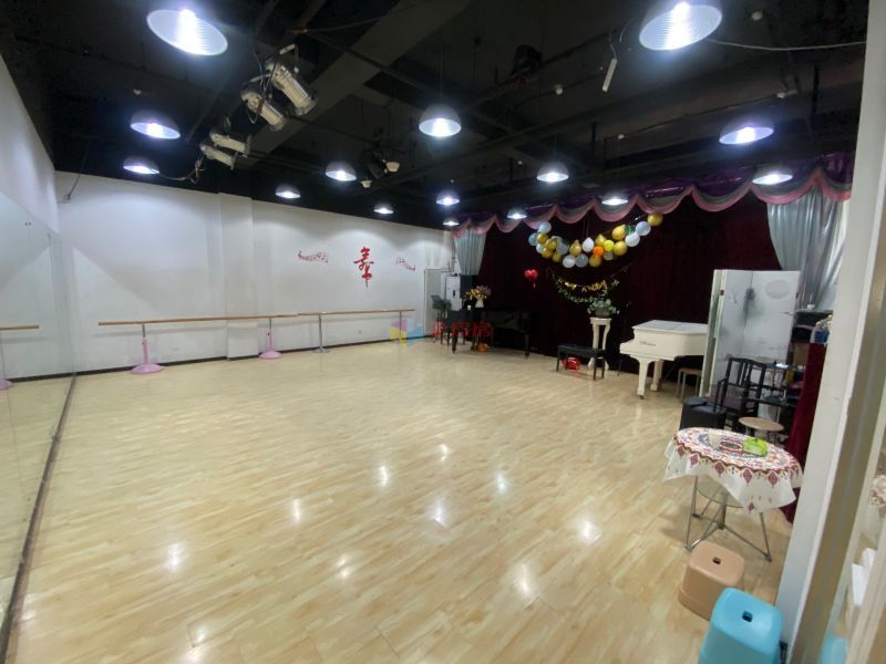 瑞旗家园28号楼底商