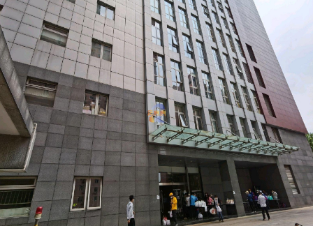 王府井购物中心（右安门店）