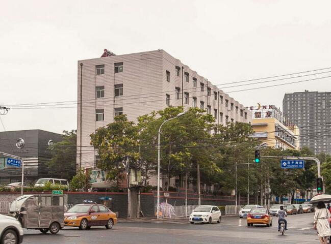 1062_1.jpg